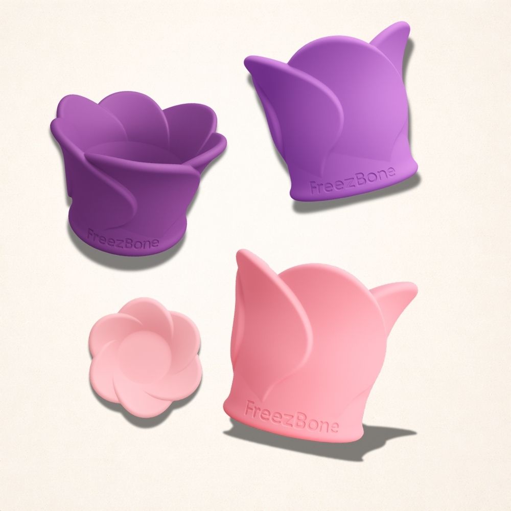 AUCTION ONLY - FREEZROSE ā ROSE SHAPED - Frozen Dog Enrichment Toy