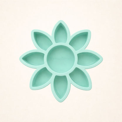 FreezFlower - Long-Lasting Frozen Flower Dog Treat Toy