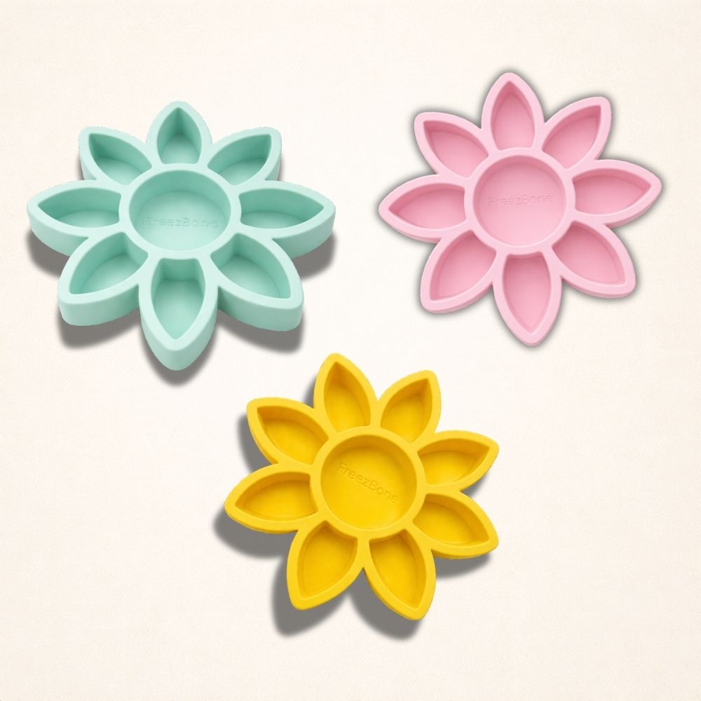 FreezFlower - Long-Lasting Frozen Flower Dog Treat Toy