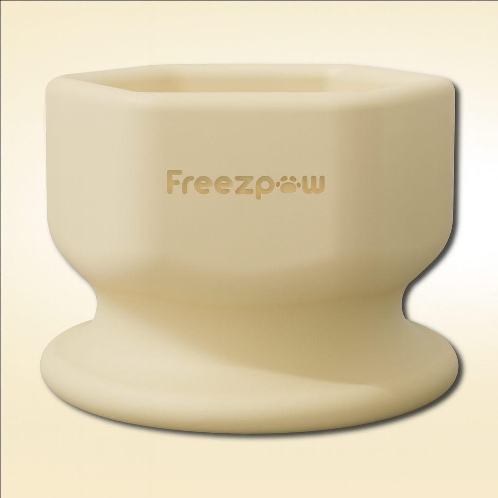 FreezSip Cat Fun Toy
